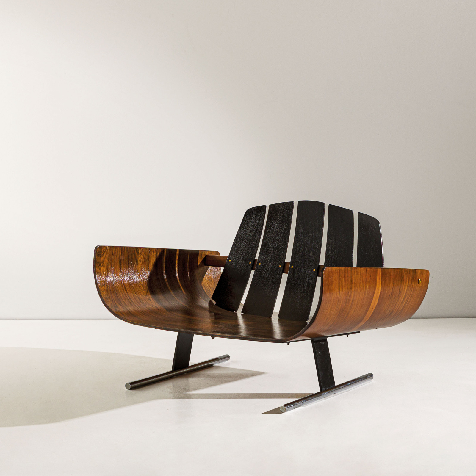1960s Rare Presidencial armchair by Jorge Zalszupin 