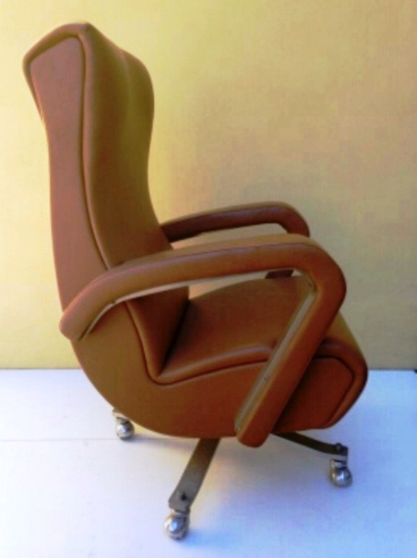 1970's Extraordinary Swivel Desk Chair by Gianni Moscatelli for Formanova 
