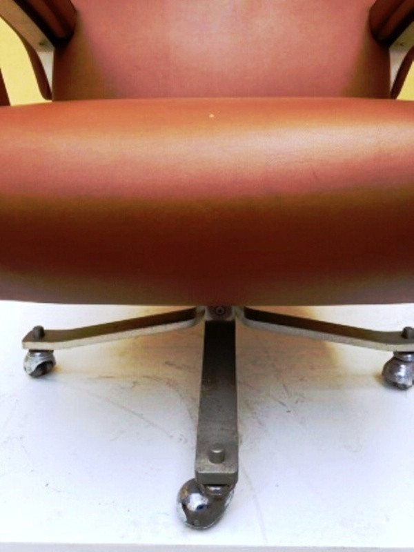 1970's Extraordinary Swivel Desk Chair by Gianni Moscatelli for Formanova 