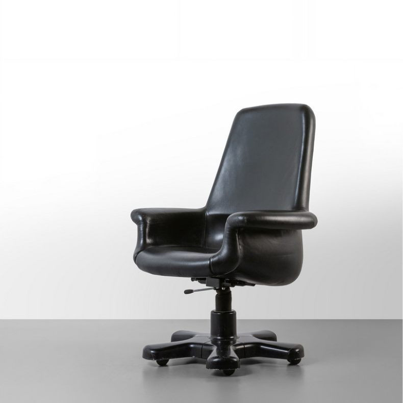 A Rare 'Executive 80' armchair. by A.Mangiarotti