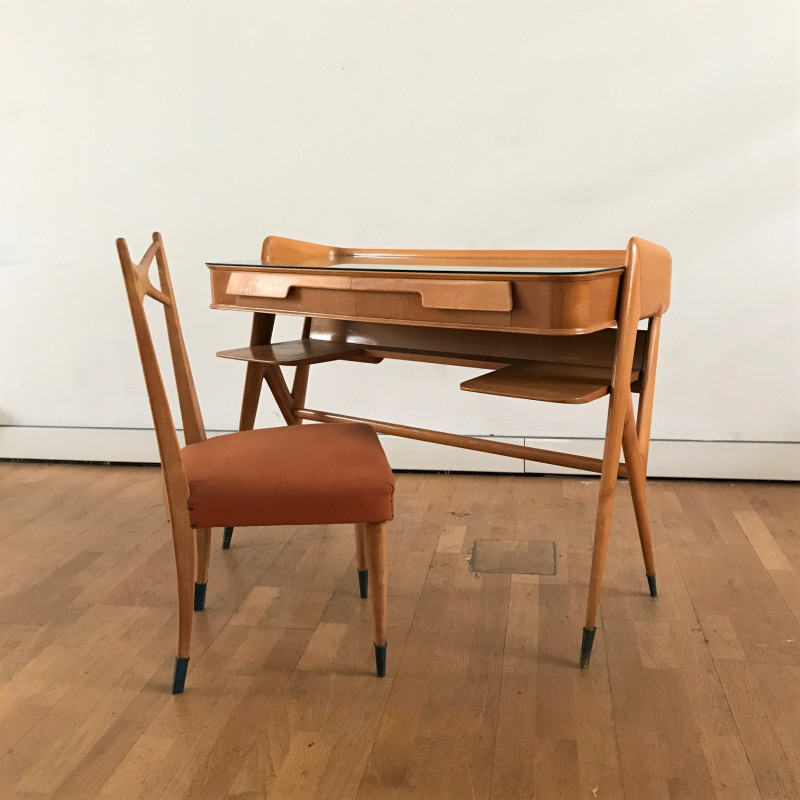 Small 1950s Italian desk with chair attr. to Silvio Cavatorta 